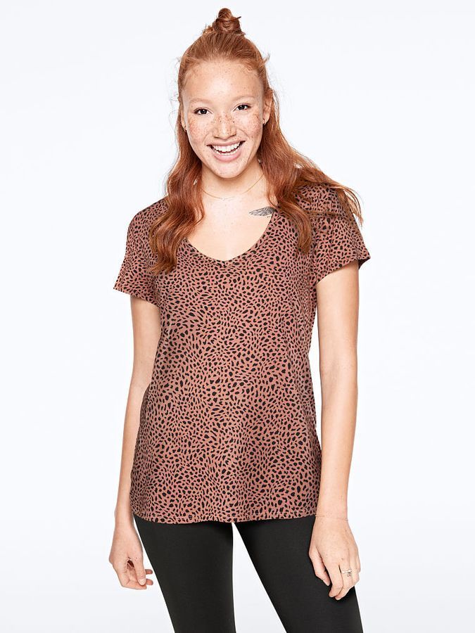 Хлопковая футболка с V-вырезом Pink PINK