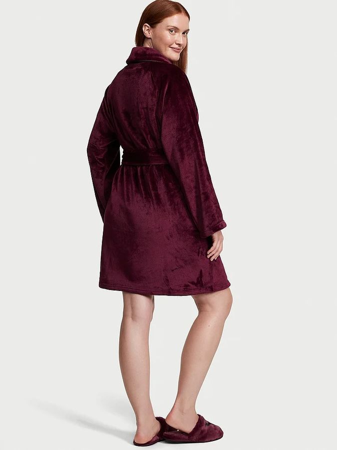 Короткий теплый халат Logo Short Cozy Robe Victoria's Secret