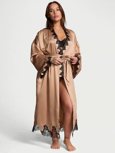 Длинный атласный халат Satin & Rose Lace Long Robe Victoria's Secret