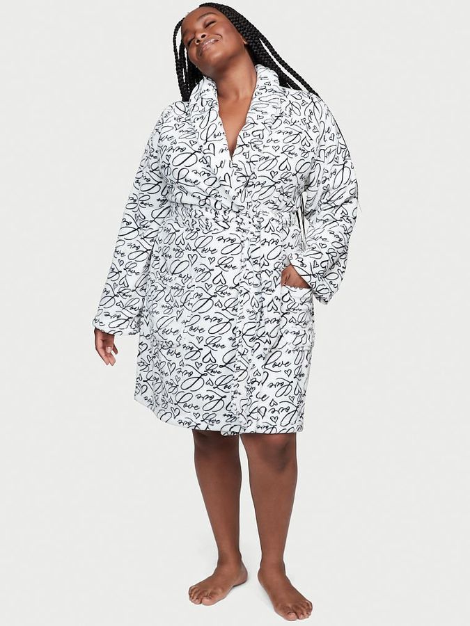 Короткий теплый халат Logo Short Cozy Robe Victoria's Secret