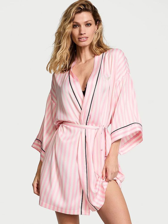 Атласний короткий халат Satin Short Piped Robe Victoria's Secret