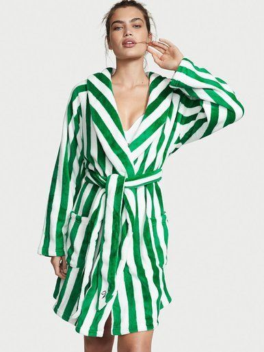 Короткий теплый халат Logo Short Cozy Robe Victoria's Secret