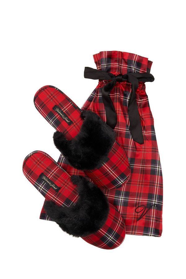 Атласні тапочки Signature Victoria's Secret Атласні тапочки Signature Victoria's Secret