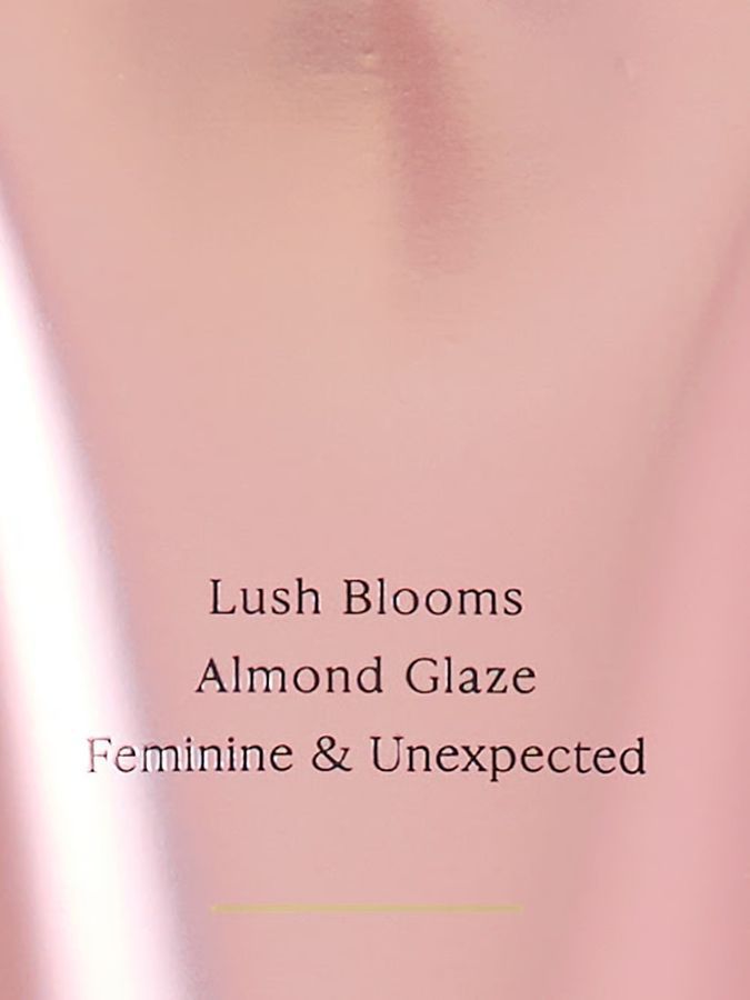 Лосьон для тела Velvet Petals 236ml Victoria's Secret